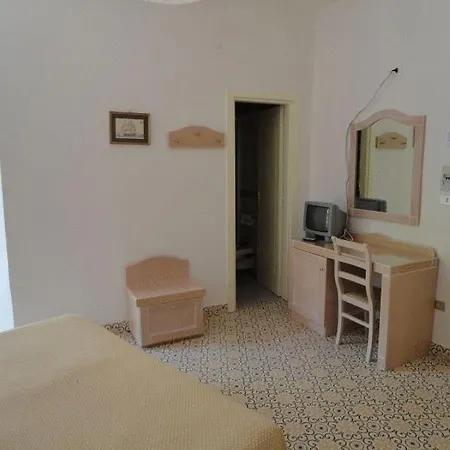Hotel Candia