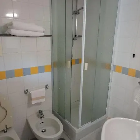Candia Hotel 3*